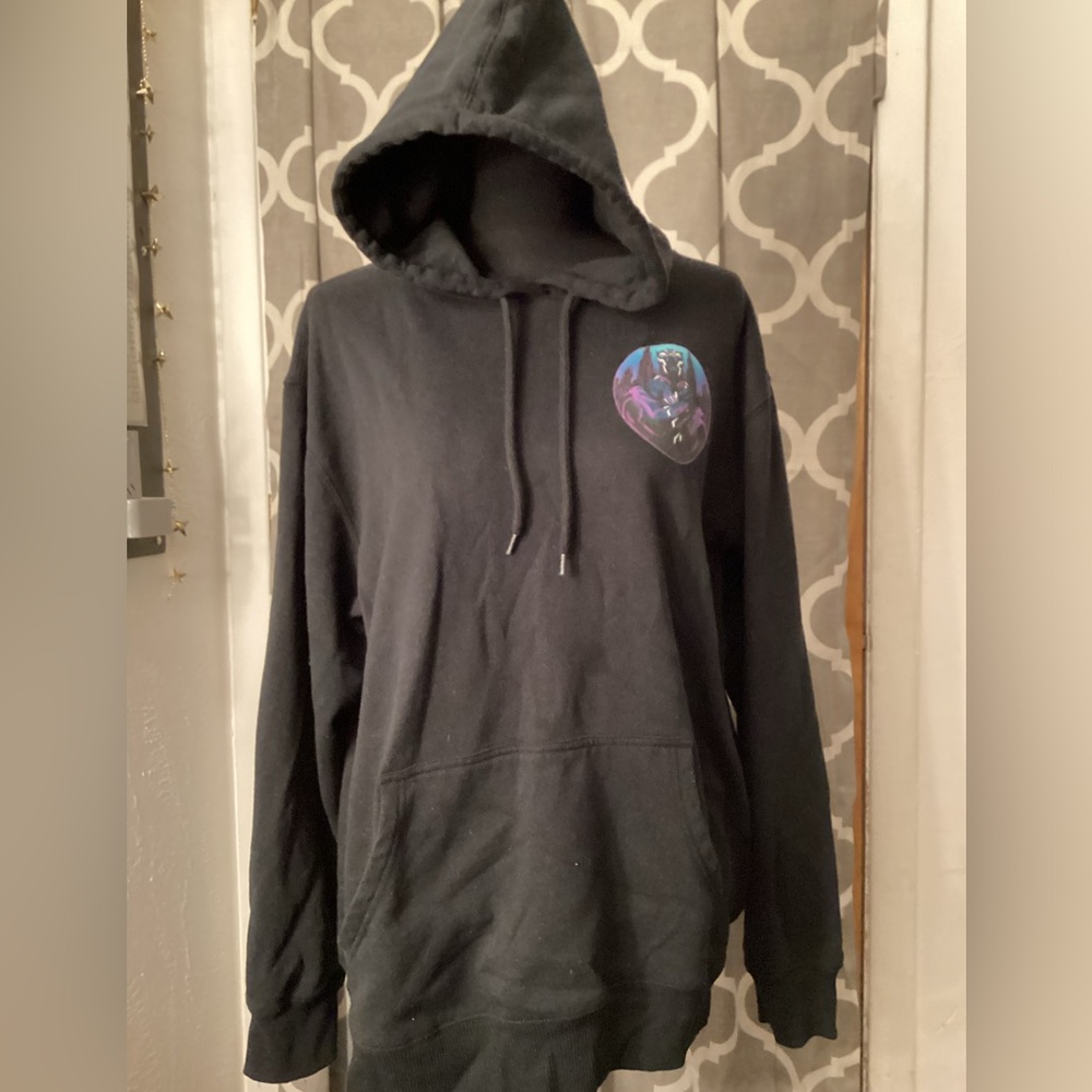 Black Panther Black Hoodie L fits like a XL